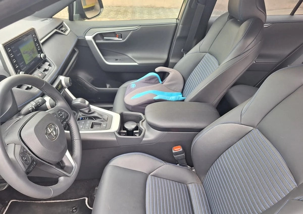 Toyota RAV4 cena 184000 przebieg: 10800, rok produkcji 2022 z Koło małe 79
